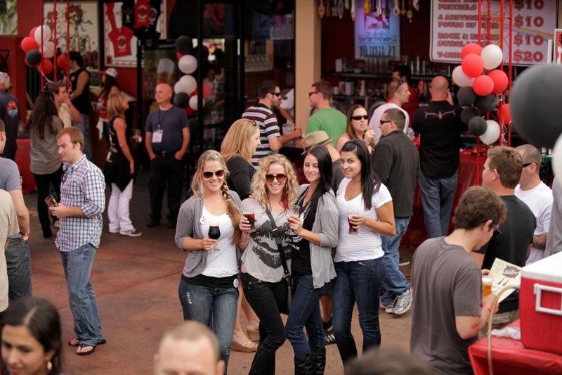 R_B_BeerFest_2011 106