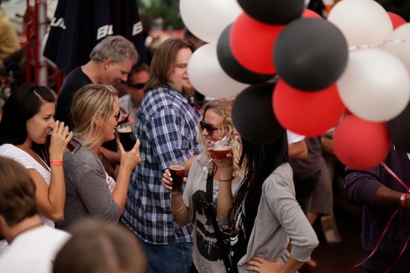 R_B_BeerFest_2011 113
