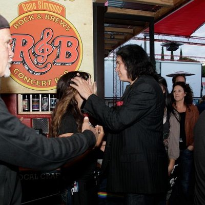 rock and brews-gene simmons 092